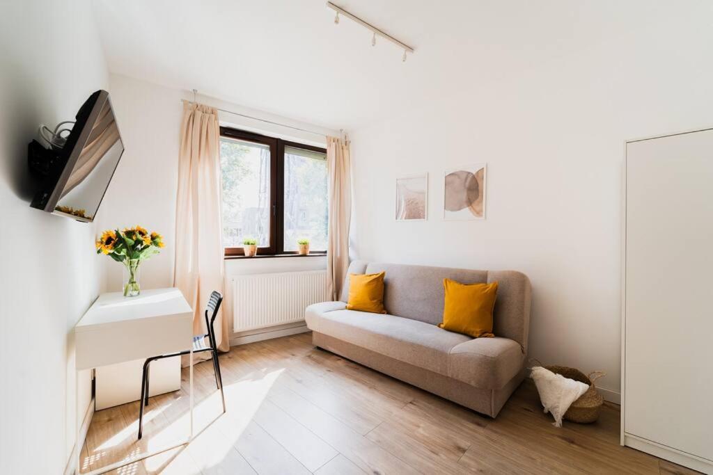 City Center - 3 Rooms - New Building - Private Parking Place - Garage Breslau Exterior foto