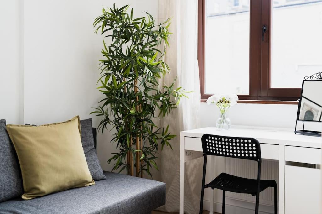 City Center - 3 Rooms - New Building - Private Parking Place - Garage Breslau Exterior foto